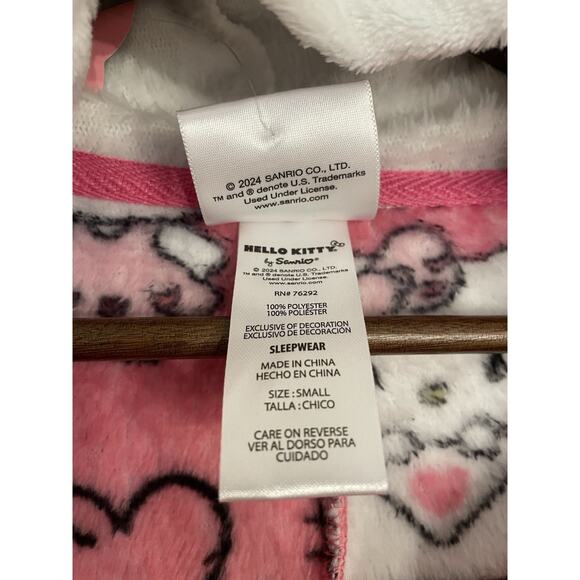 Hello Kitty Pink and White One Piece Fleece Pajama Jumpsuit Adult Size Small New - Picture 3 of 7